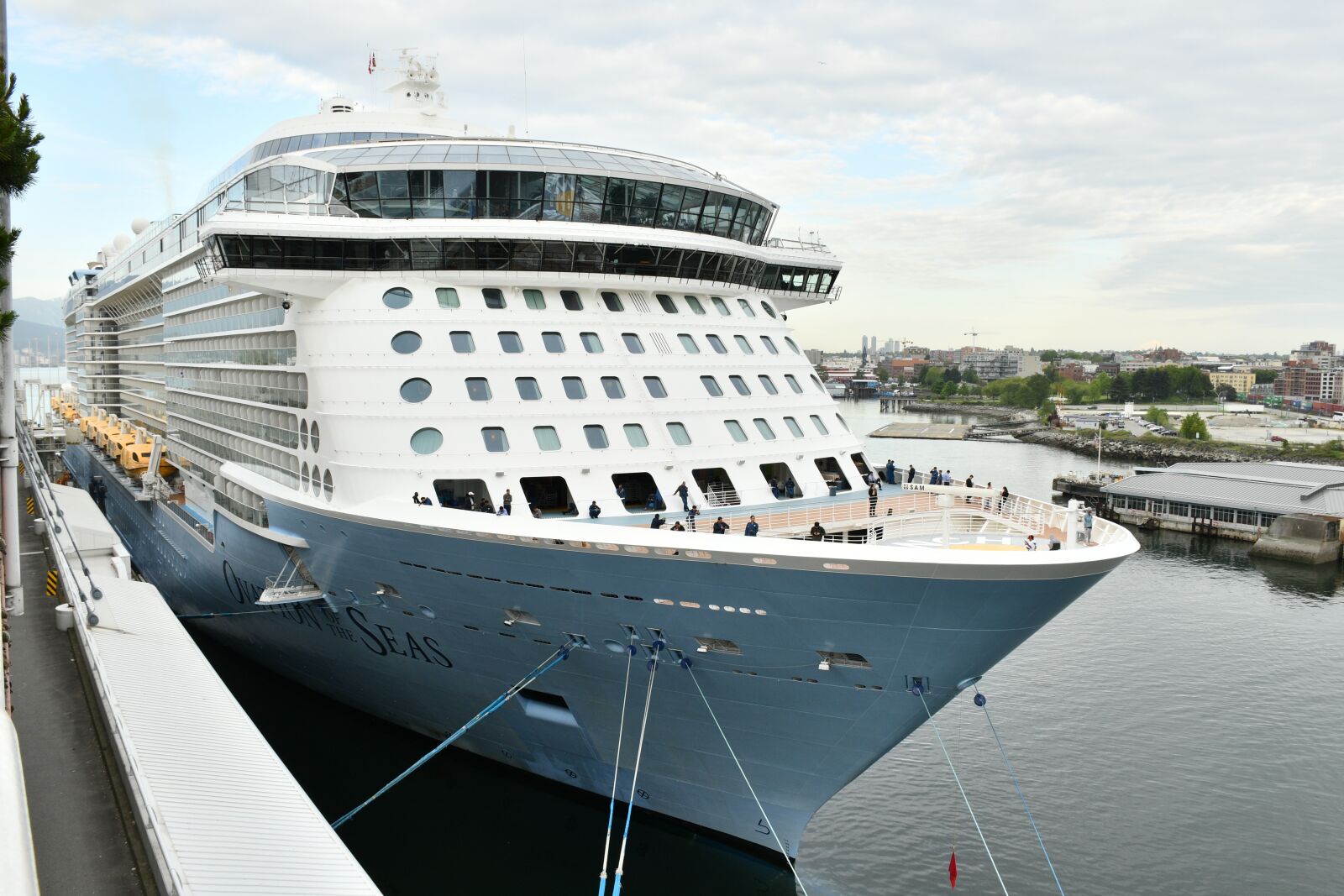 Nikon D7500 sample photo. The docked ship, passenger photography