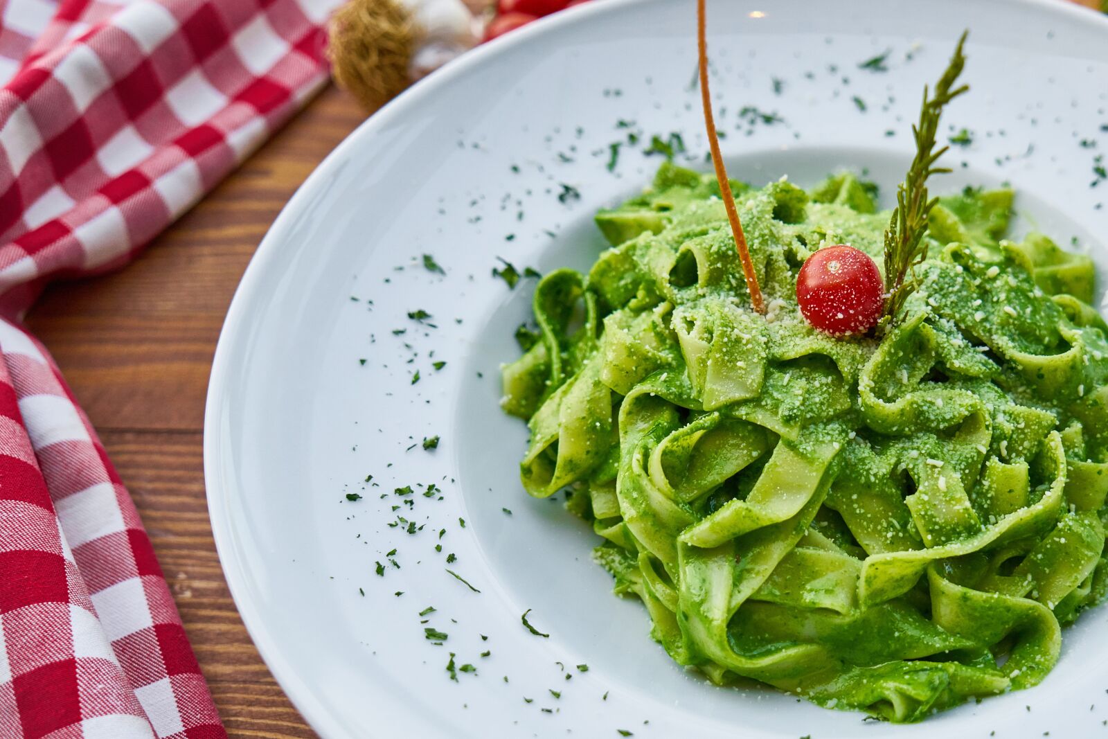 Sony a7R II sample photo. Pasta, plate, dough photography