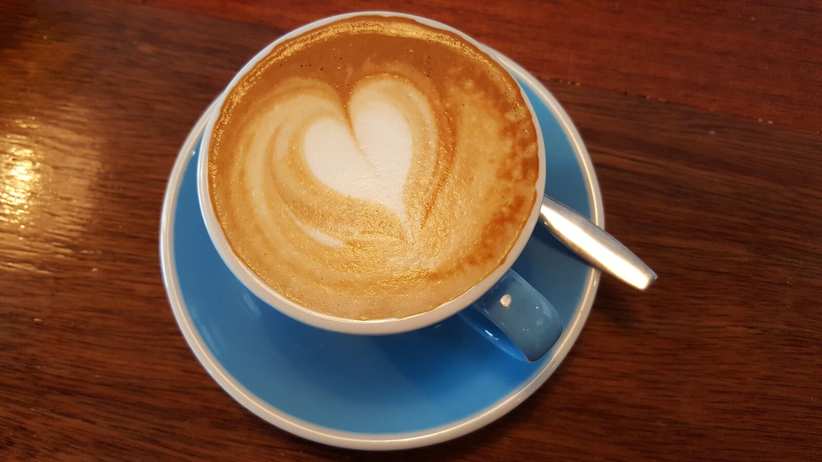 Samsung Galaxy Note5 sample photo. Coffee, flat white, cafe photography