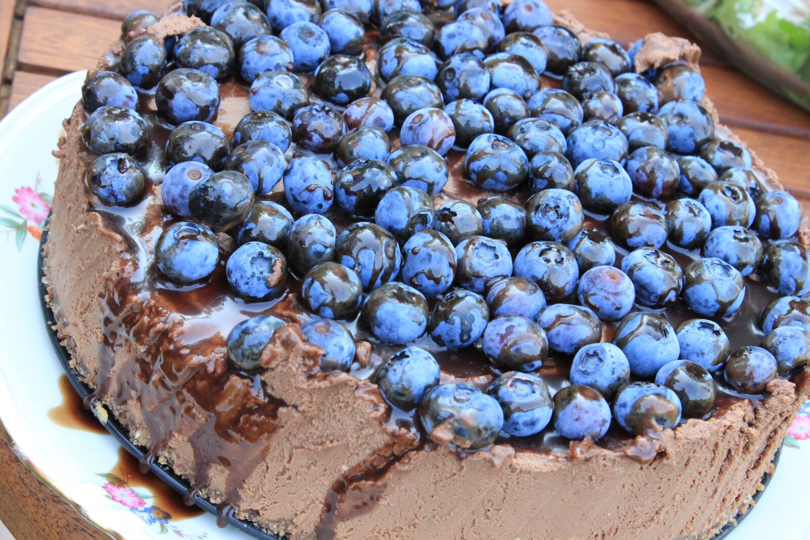 Canon EOS 600D (Rebel EOS T3i / EOS Kiss X5) sample photo. Cheesecake, american, bilberry photography