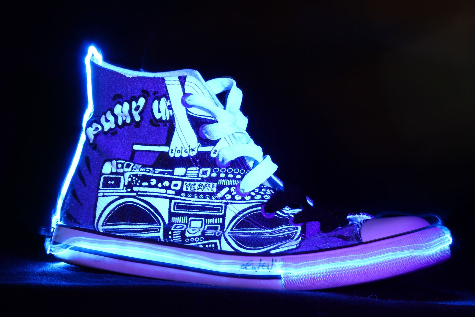 Canon EOS 60D sample photo. Light painting, shoes, sports photography