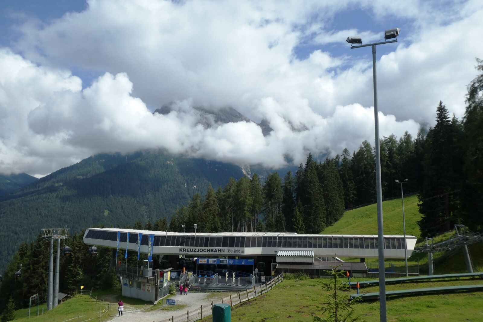 Panasonic Lumix DC-ZS70 (Lumix DC-TZ90) sample photo. Kreuzjochbahn, cableway, reached photography