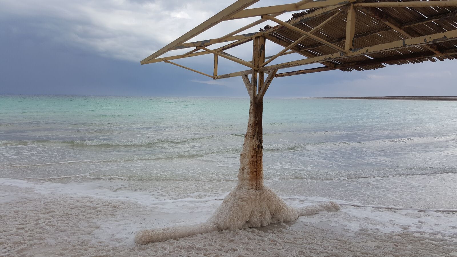 Samsung Galaxy S6 sample photo. Dead sea, woodhouse, roof photography