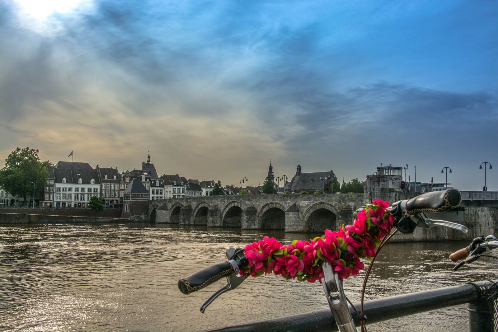 Nikon D5200 sample photo. Maas, maastricht, netherlands photography
