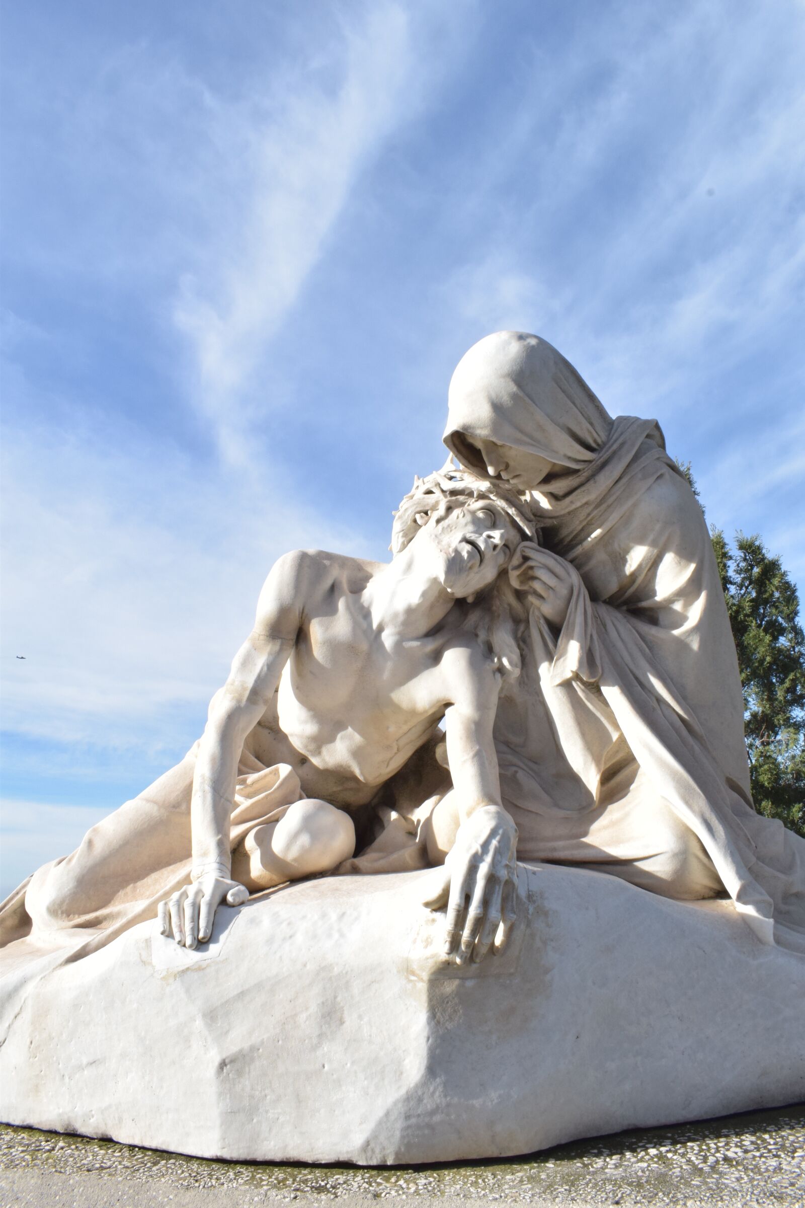 Nikon D5300 sample photo. Sculpture, architecture, sky photography