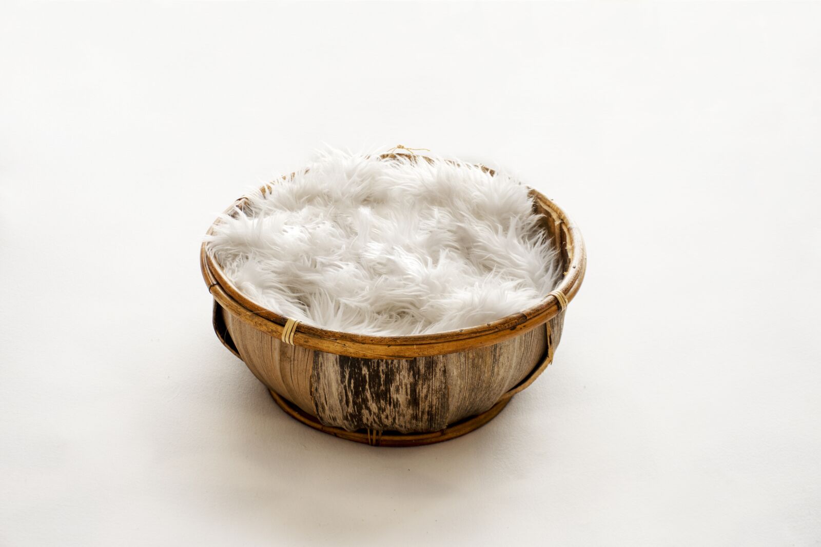 Nikon D7200 sample photo. Bowl newborn digital, clean photography