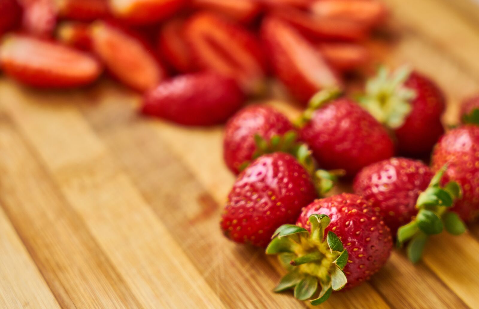Sony a7R II sample photo. Strawberry, red, fruit photography