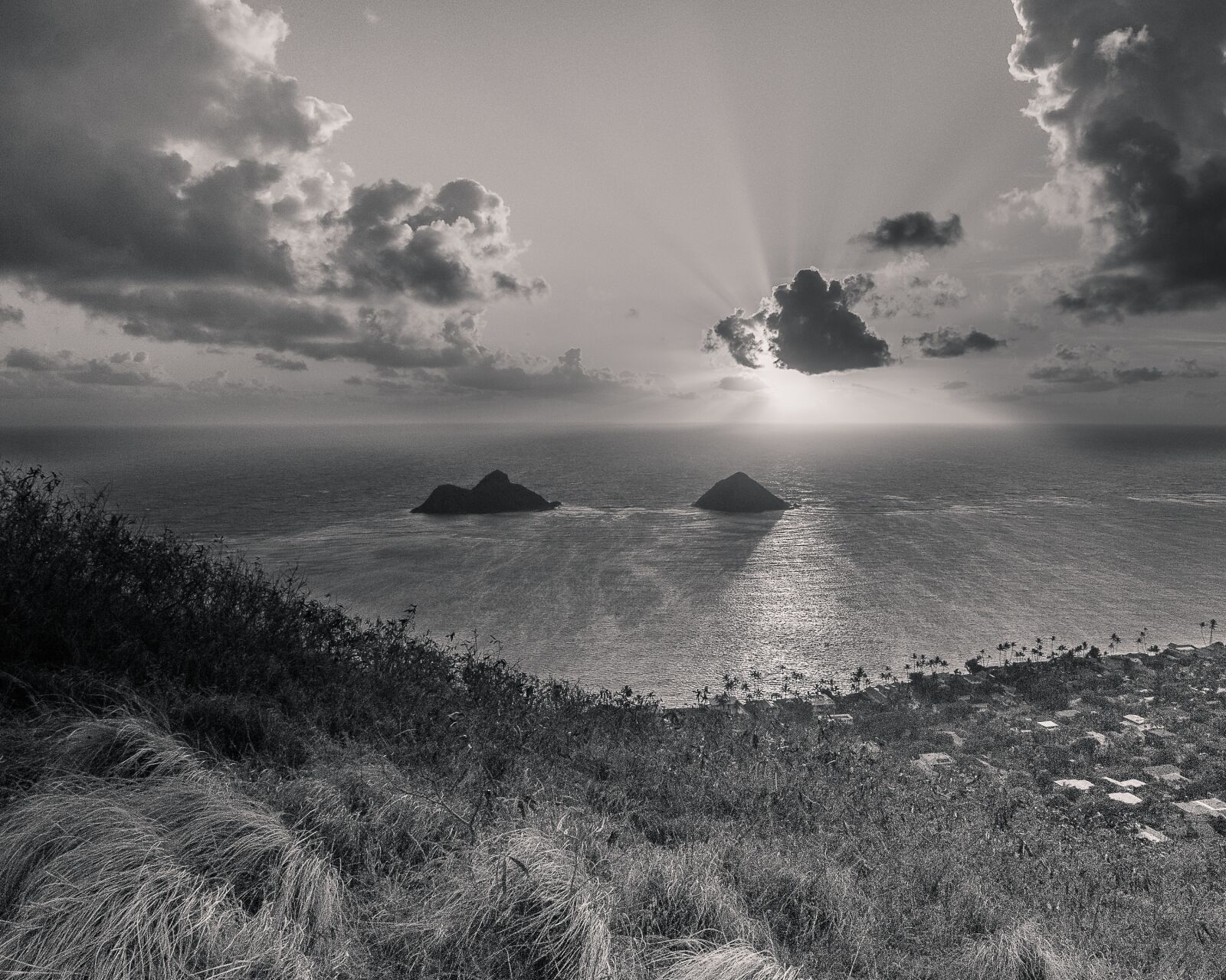 Canon EOS 5D Mark III sample photo. Hawaii, blackandwhite, sunrise photography