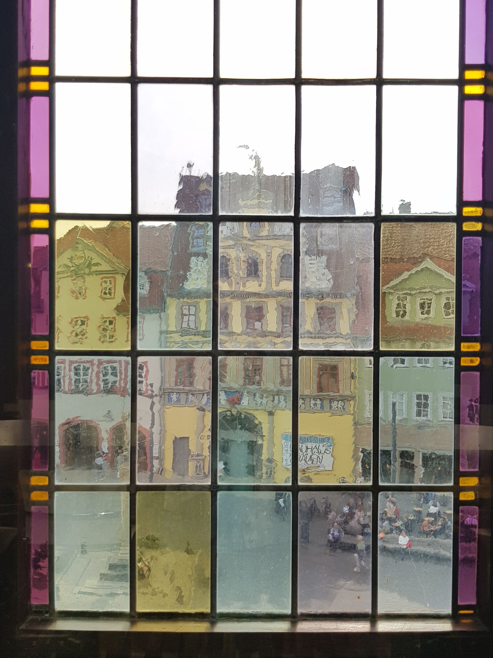 Samsung Galaxy S8 sample photo. Window, colors, town photography