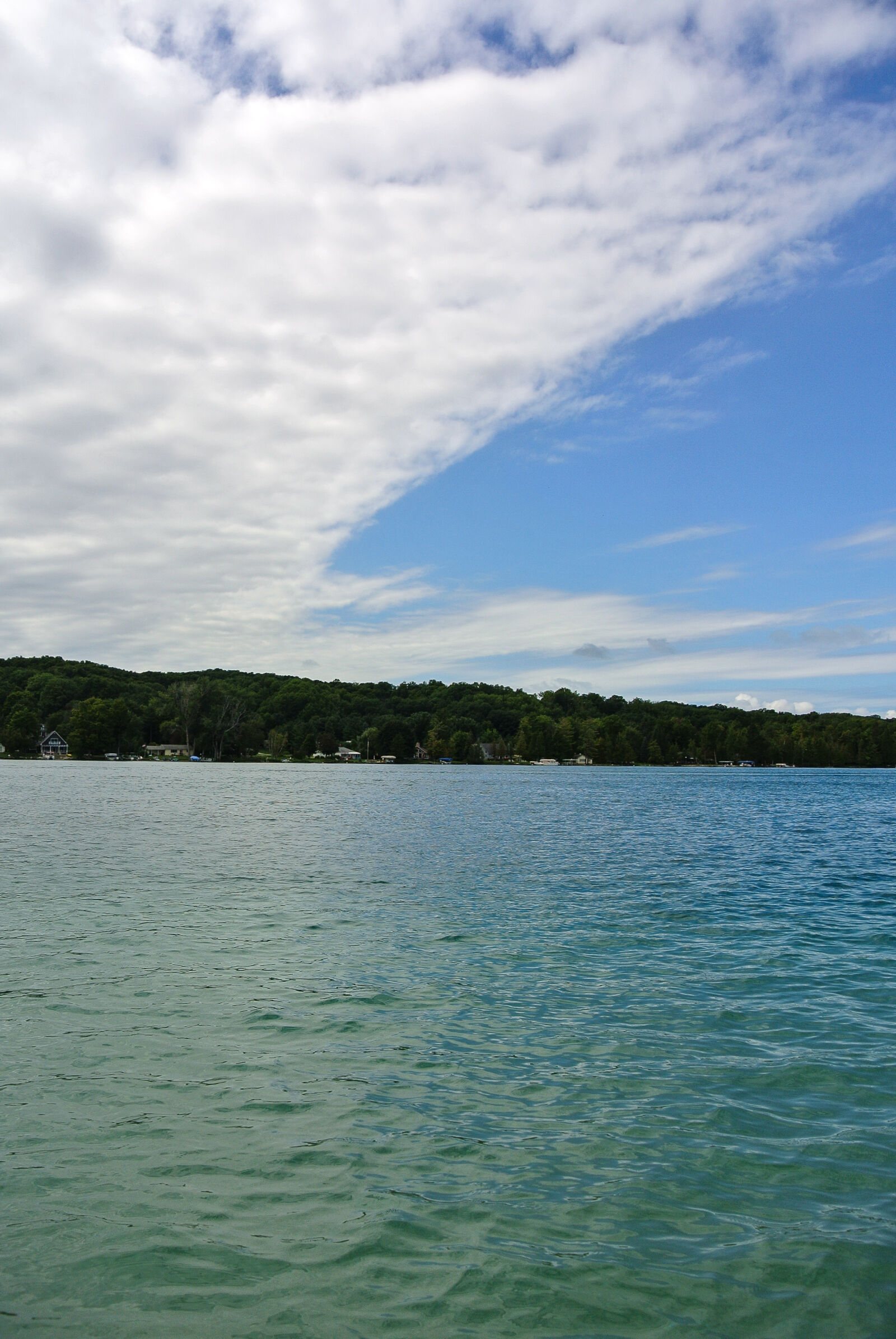Nikon 1 Nikkor VR 10-30mm F3.5-5.6 sample photo. Cloud, formation, clouds, lake photography