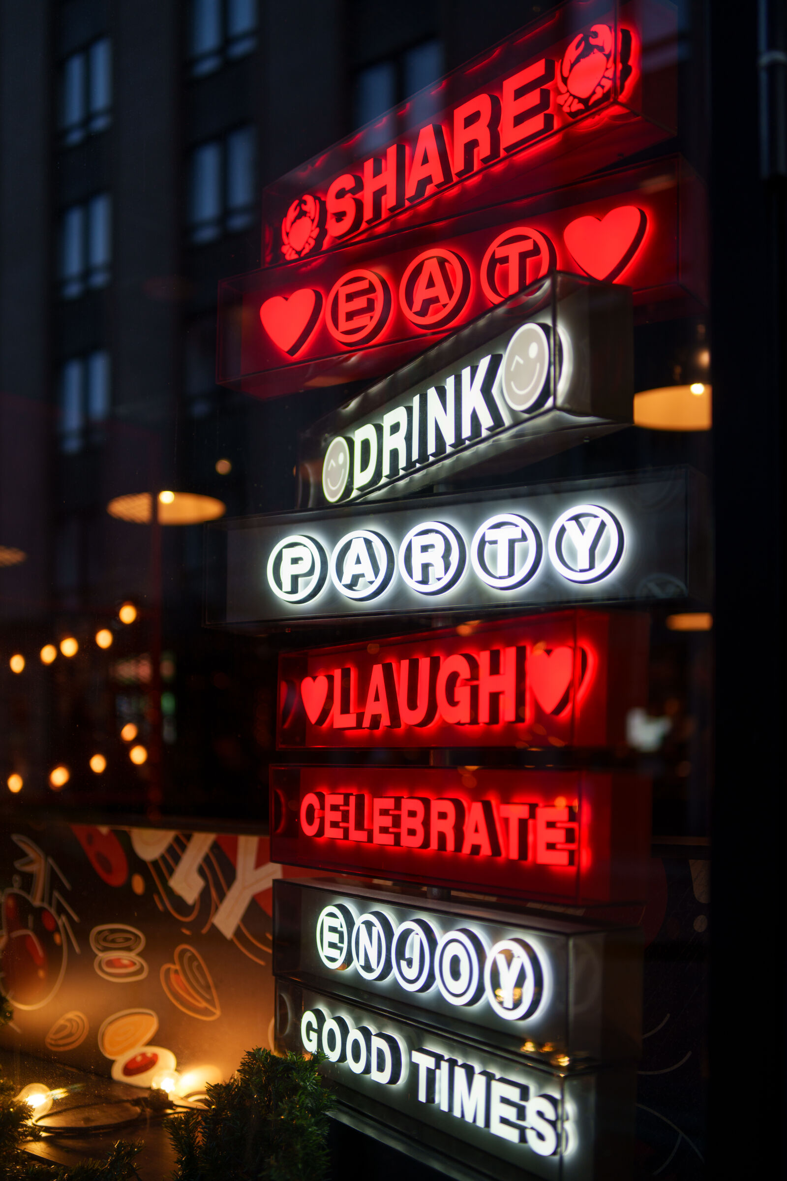 Samyang AF 35mm F1.4 P sample photo. Social gathering photography