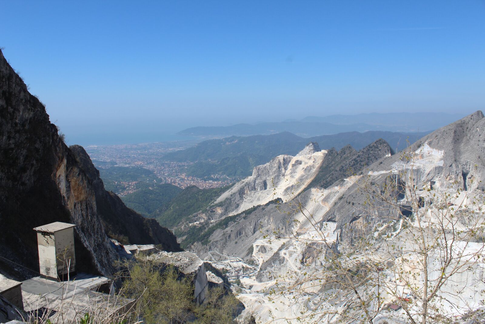Canon EOS 1300D (EOS Rebel T6 / EOS Kiss X80) sample photo. Landscape, sky, panoramic photography