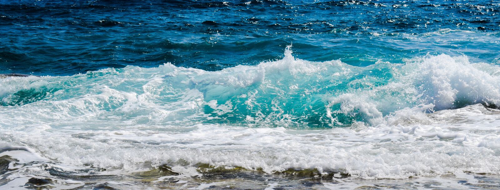 Nikon D3300 sample photo. Wave, foam, spray photography
