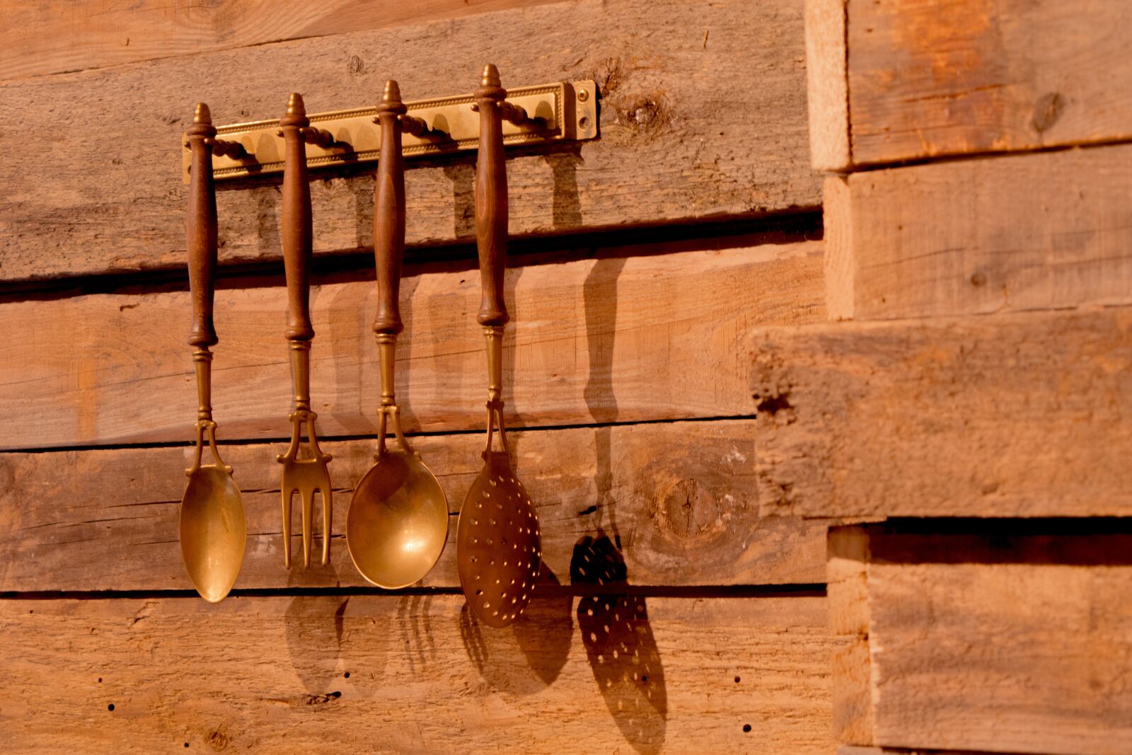 Nikon D3300 sample photo. Wall, ladle, wood photography