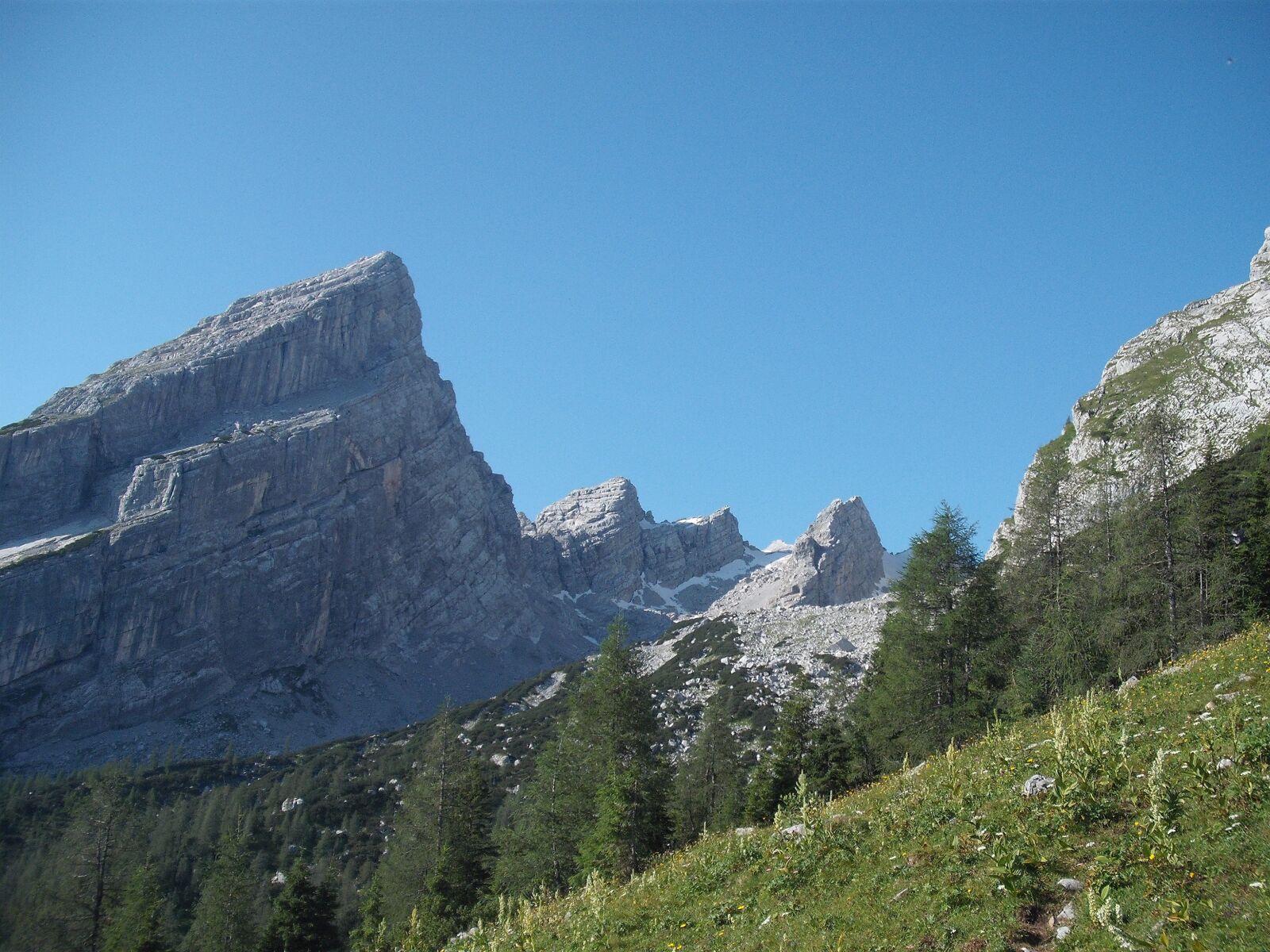 Fujifilm A850 sample photo. Mountains, alpine, nature photography