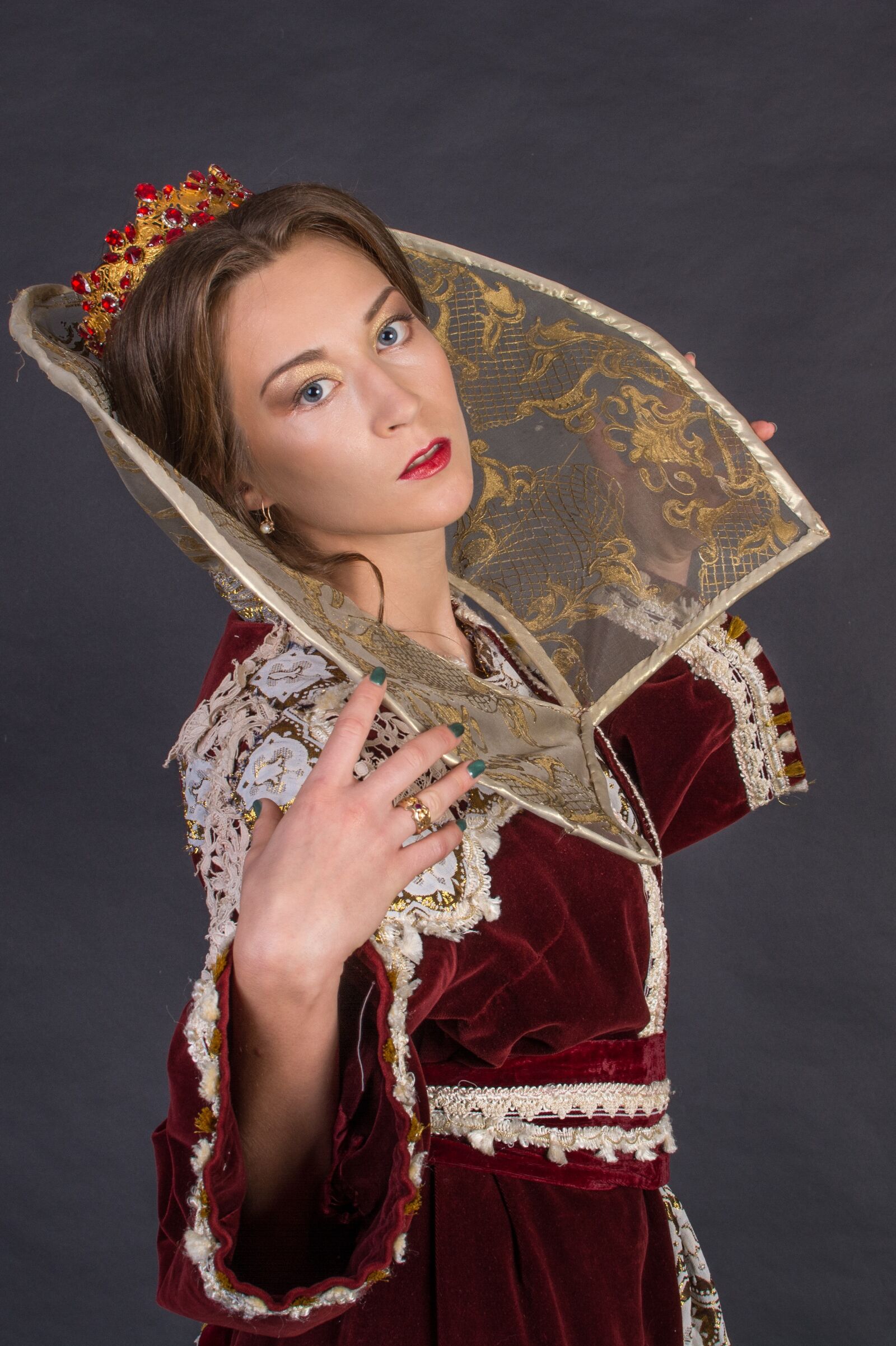 Nikon D7100 sample photo. Fashion model, queen, portrait photography