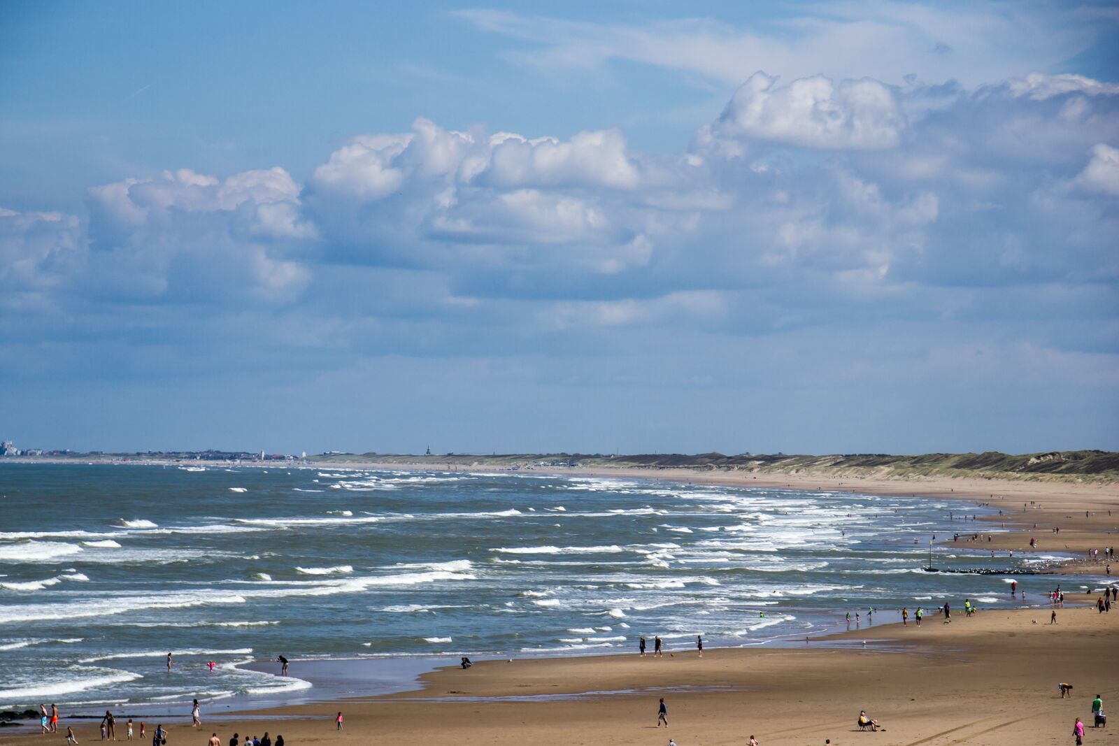 Canon EOS 550D (EOS Rebel T2i / EOS Kiss X4) sample photo. Beach, sea, clouds photography