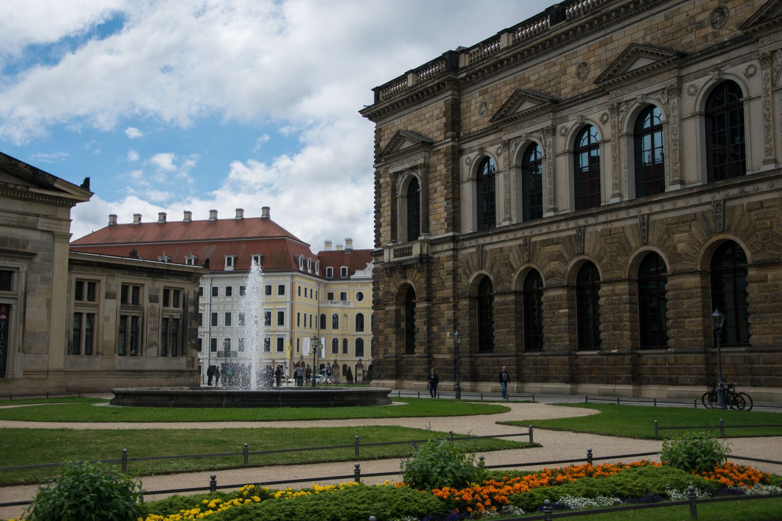 Nikon D5300 sample photo. Dresden, fountain, historically photography