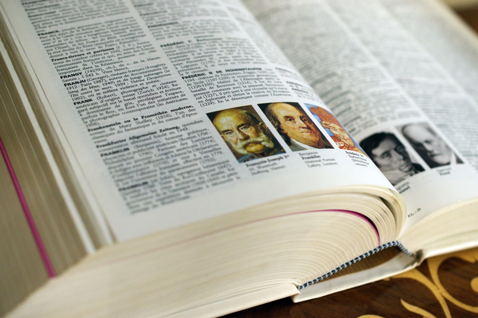 Nikon D5300 sample photo. Book, encyclopedia, dictionary photography