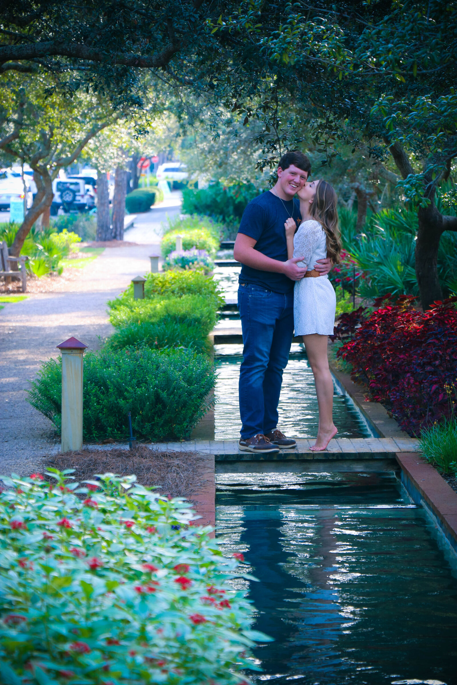 Canon EOS 70D sample photo. Woman, and, man, standing photography