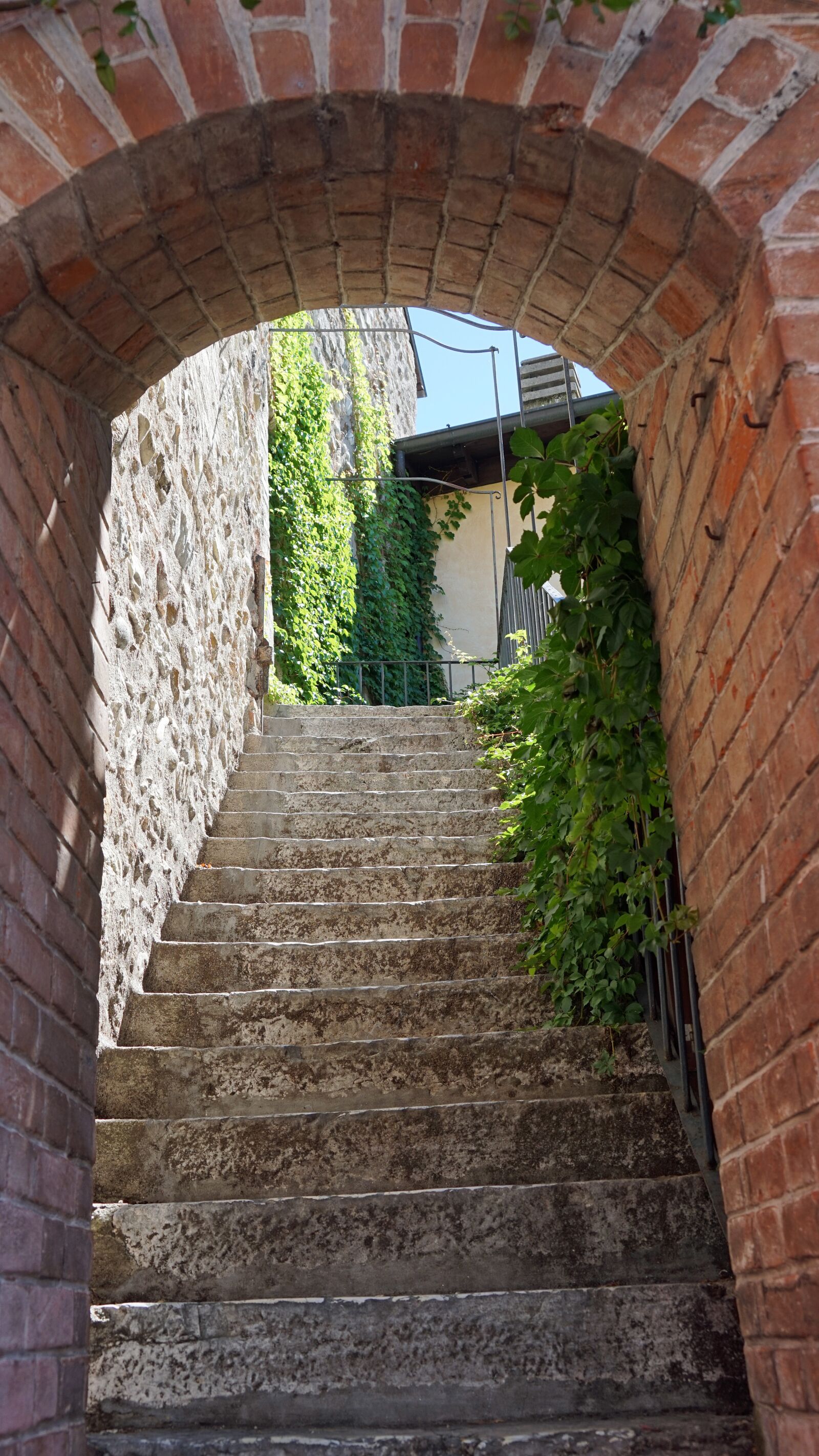 Sony a7 + Sony FE 24-240mm F3.5-6.3 OSS sample photo. Stairs, sirmione, garda photography
