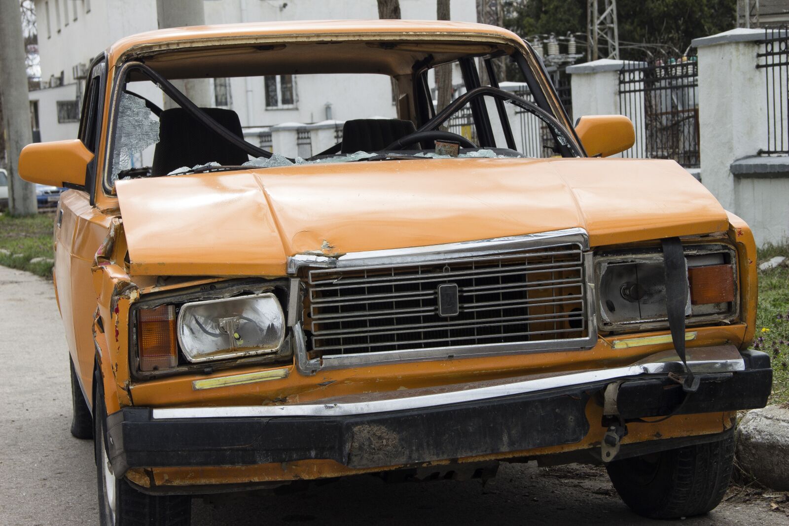 Canon EOS 650D (EOS Rebel T4i / EOS Kiss X6i) sample photo. Accident, car, damage photography