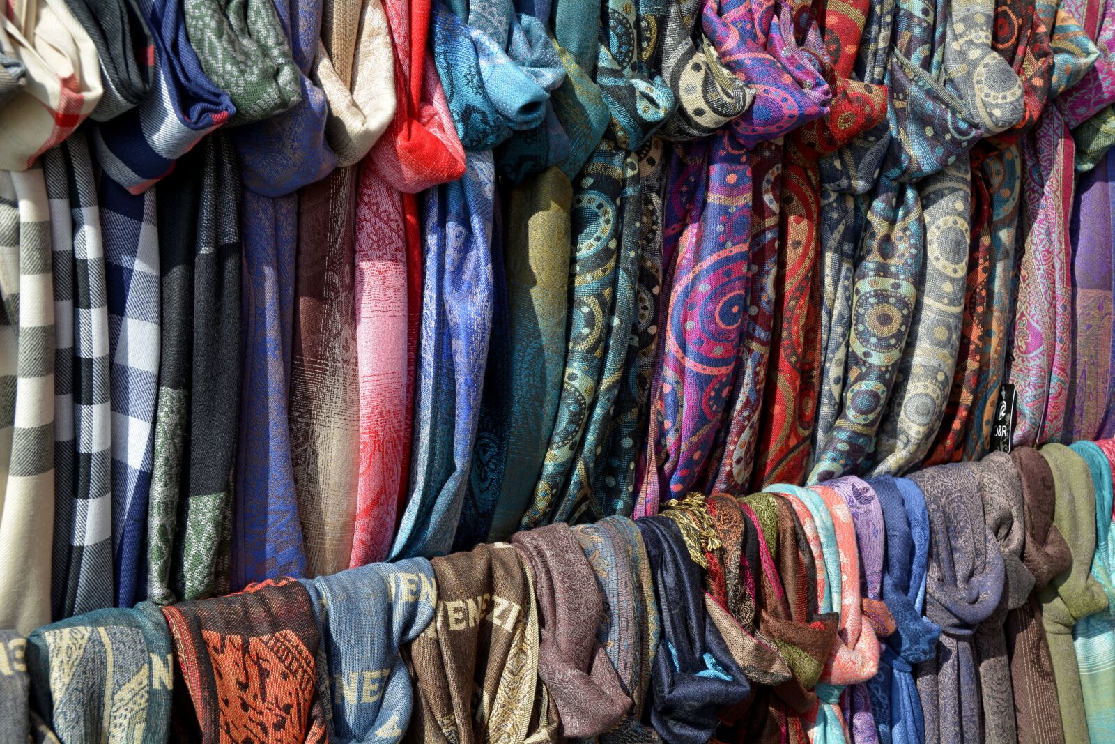 Nikon D7100 sample photo. Scarf, cloth, colorful photography