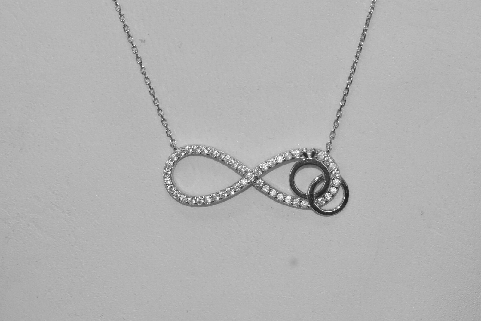 Nikon D5500 sample photo. Luxury, jewelry, necklace, fastener photography