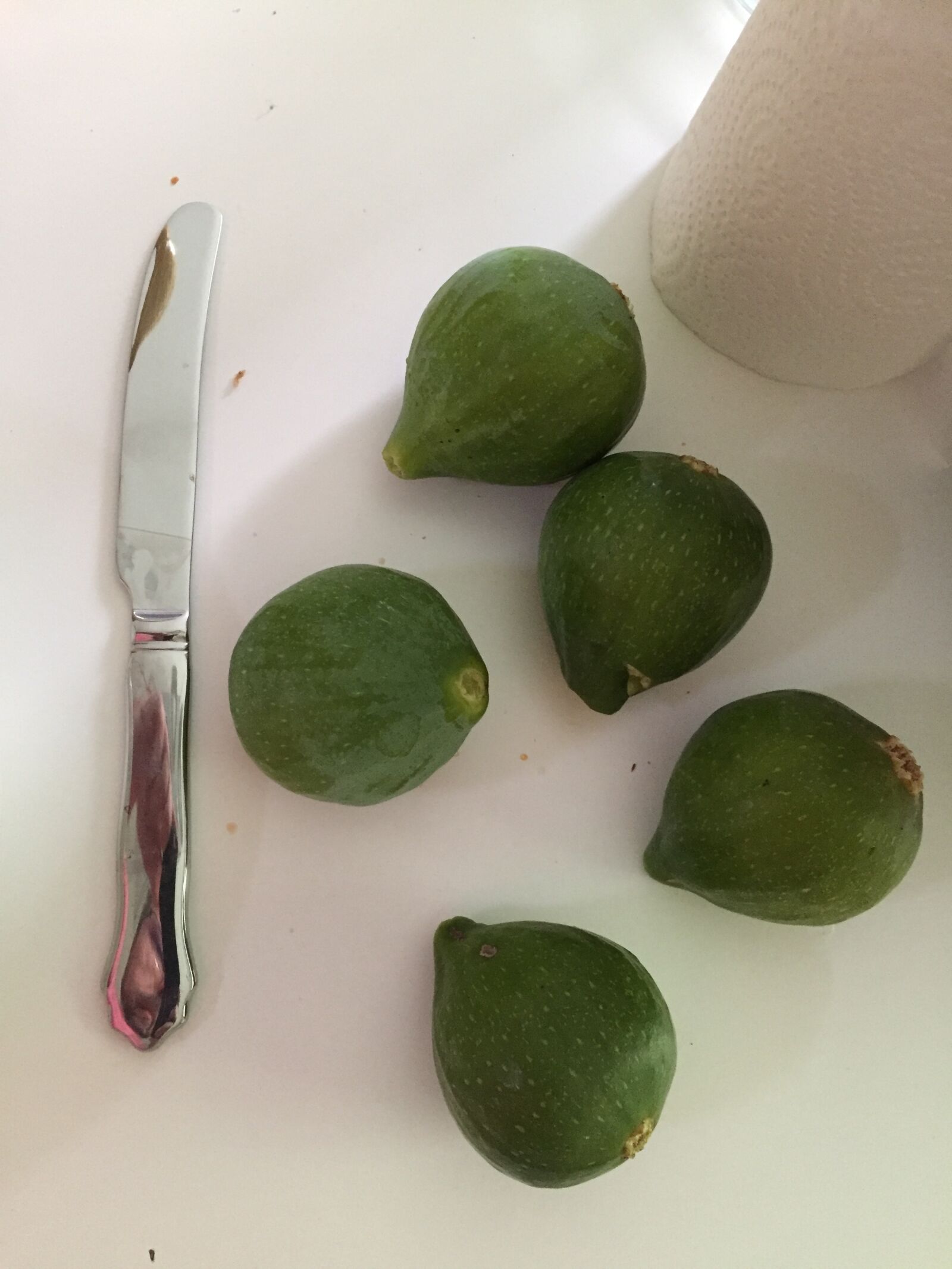 iPhone 6 back camera 4.15mm f/2.2 sample photo. Figues, fruits, couteau photography