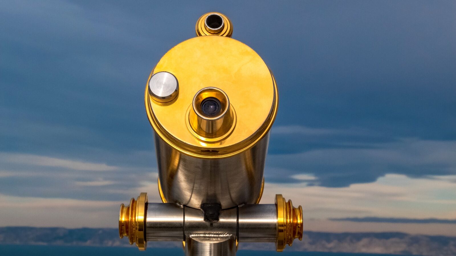 Fujifilm X30 sample photo. Telescope, field-glass, spyglass photography