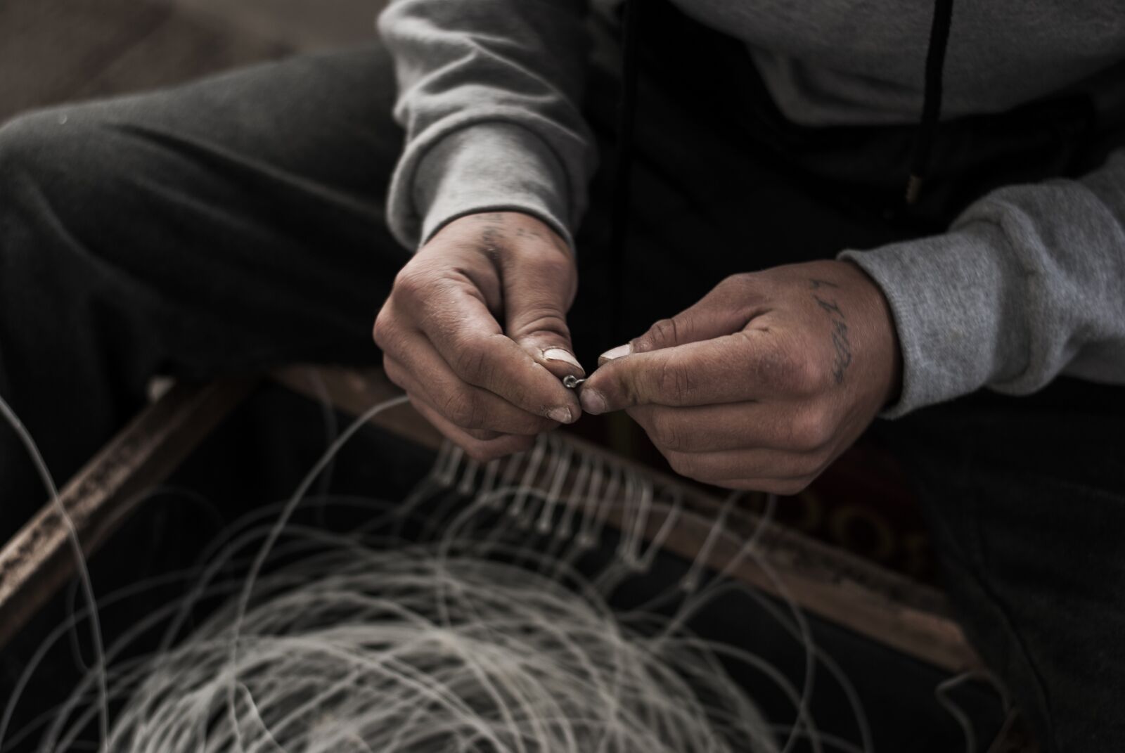 Nikon D3000 sample photo. Hands, fisherman, worker photography