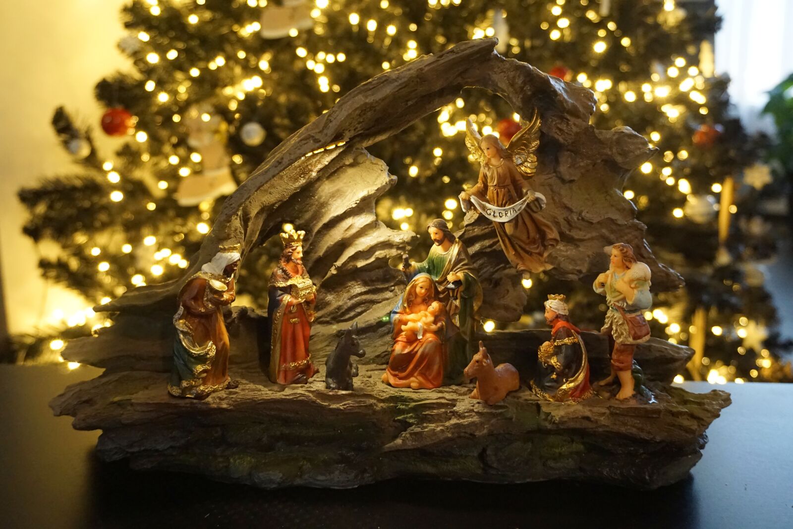 Sony a6000 sample photo. Christmas, magi, child jesus photography