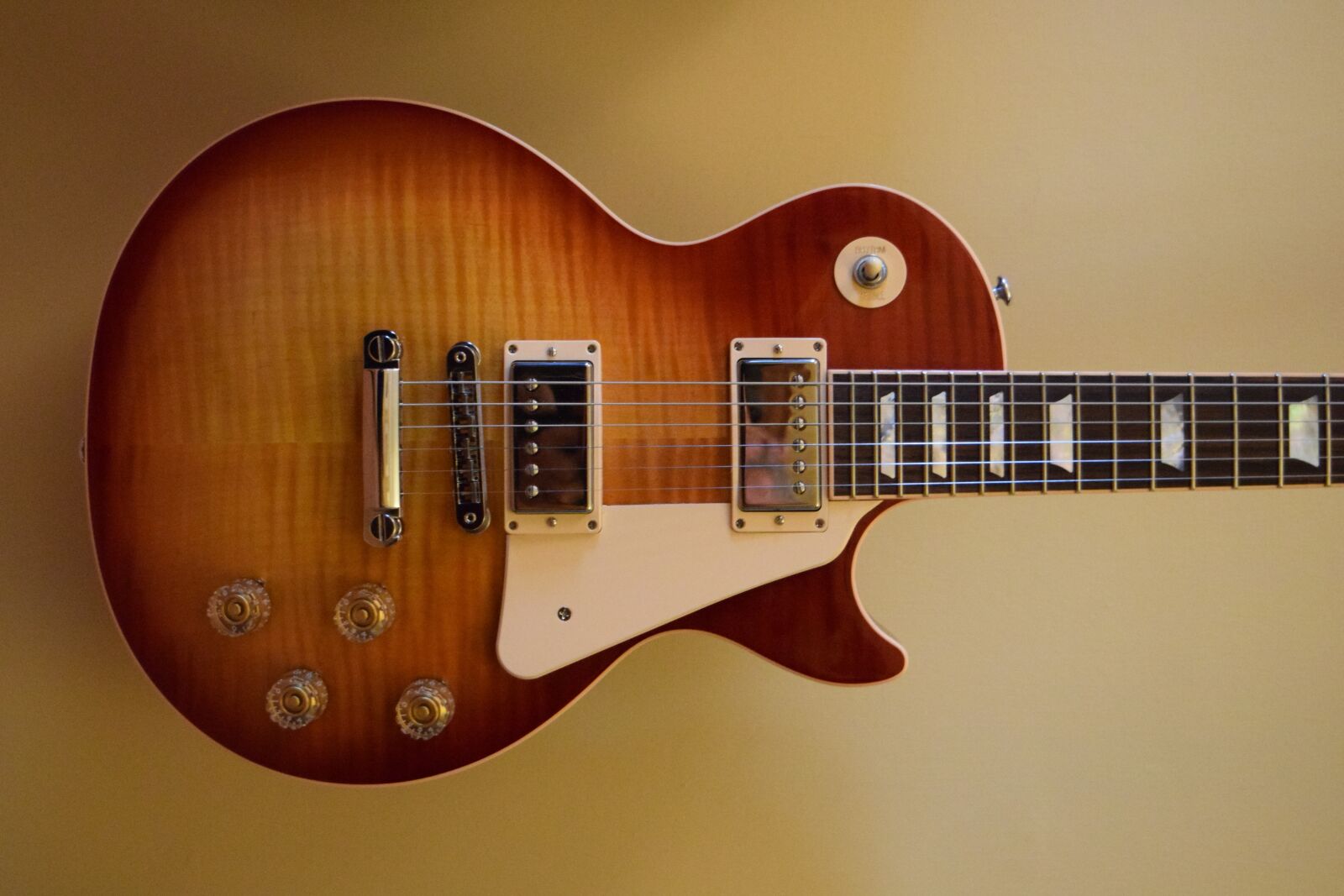 Nikon D3300 sample photo. Guitar, gibson, music photography