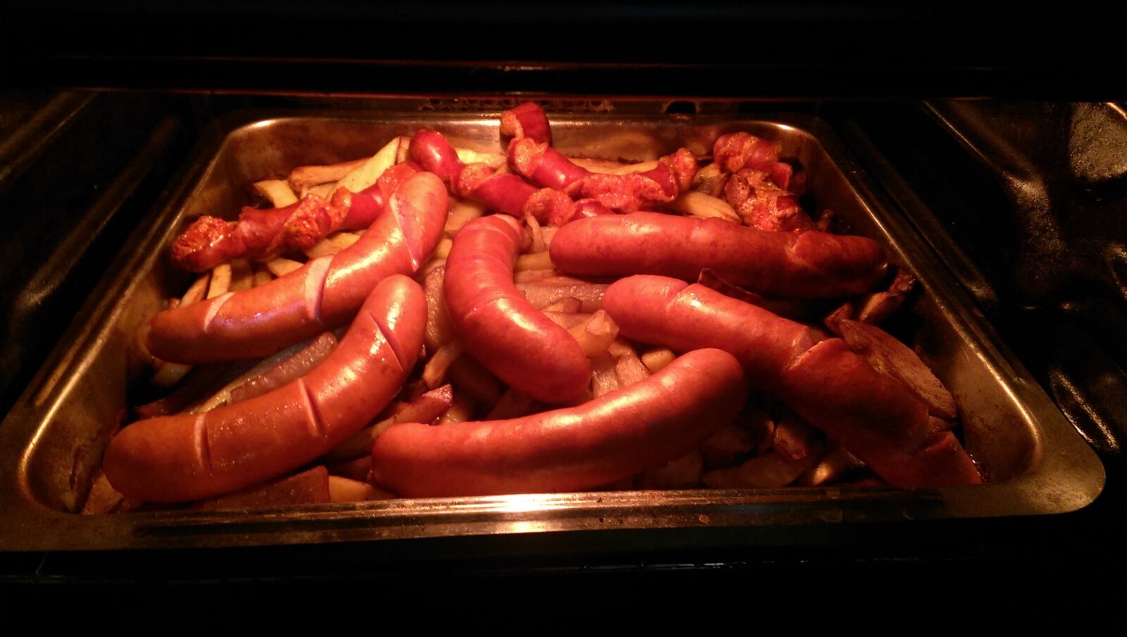 HTC ONE M8 sample photo. Sausage, roasted, meat photography