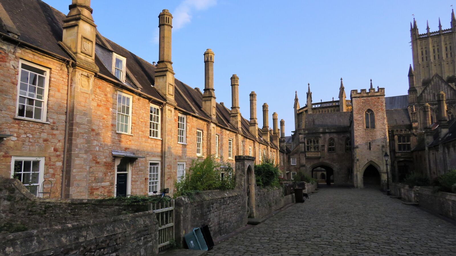 Canon PowerShot SX540 HS sample photo. Almshouses, poor, housing photography