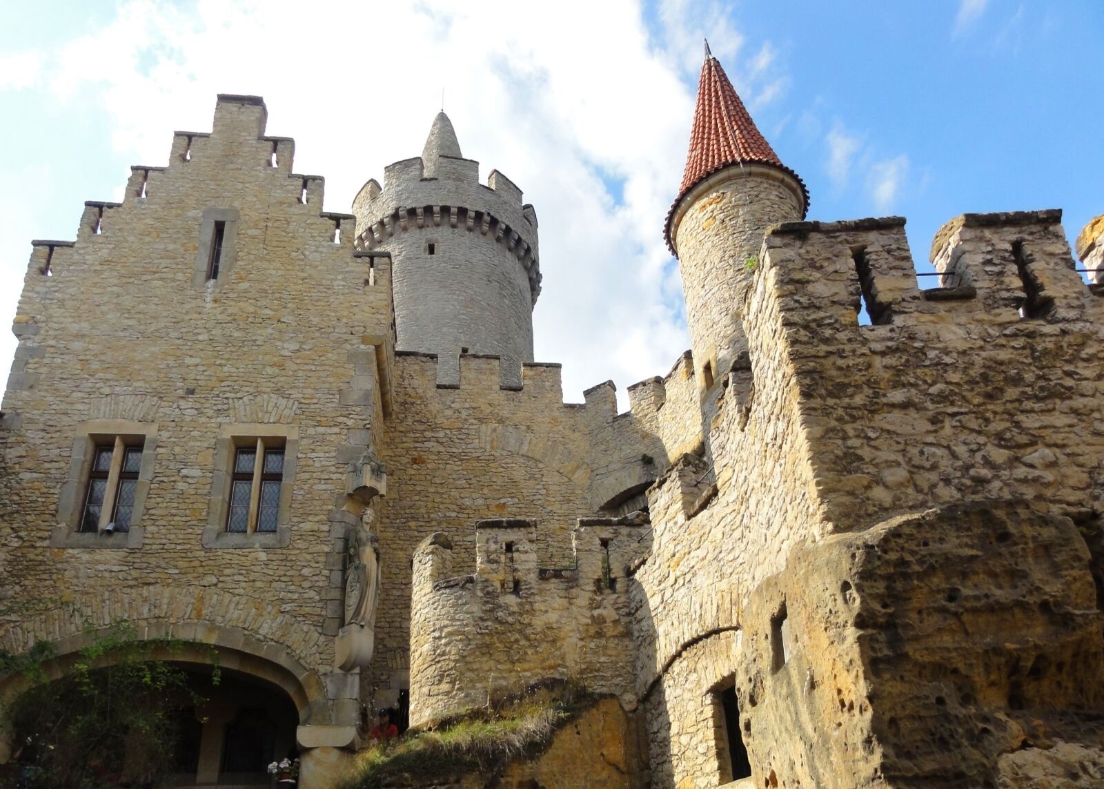 Sony DSC-HX5V sample photo. Gothic, castle, czechia photography
