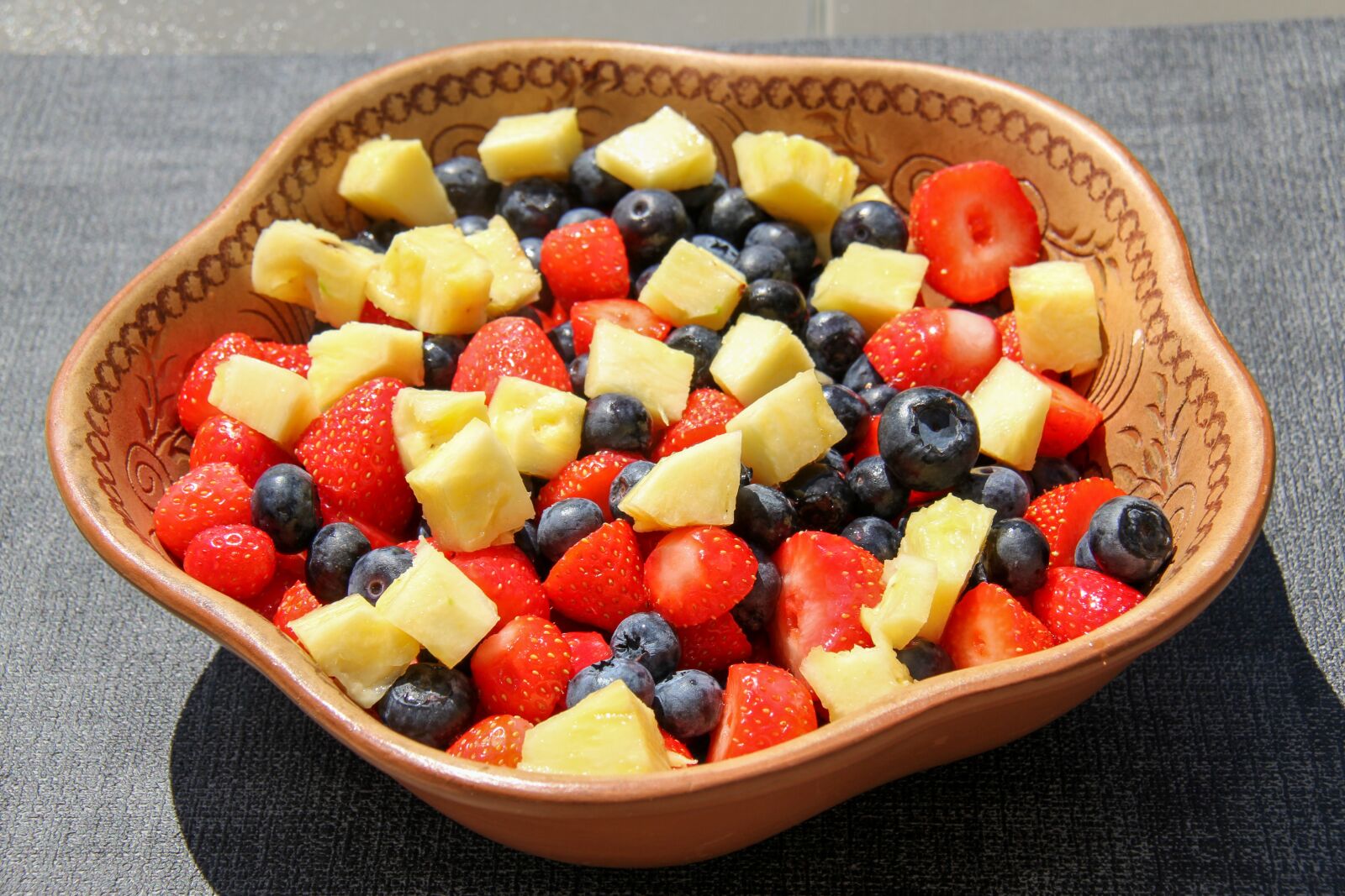 Canon EOS 7D sample photo. Salad, fruit, blueberry photography