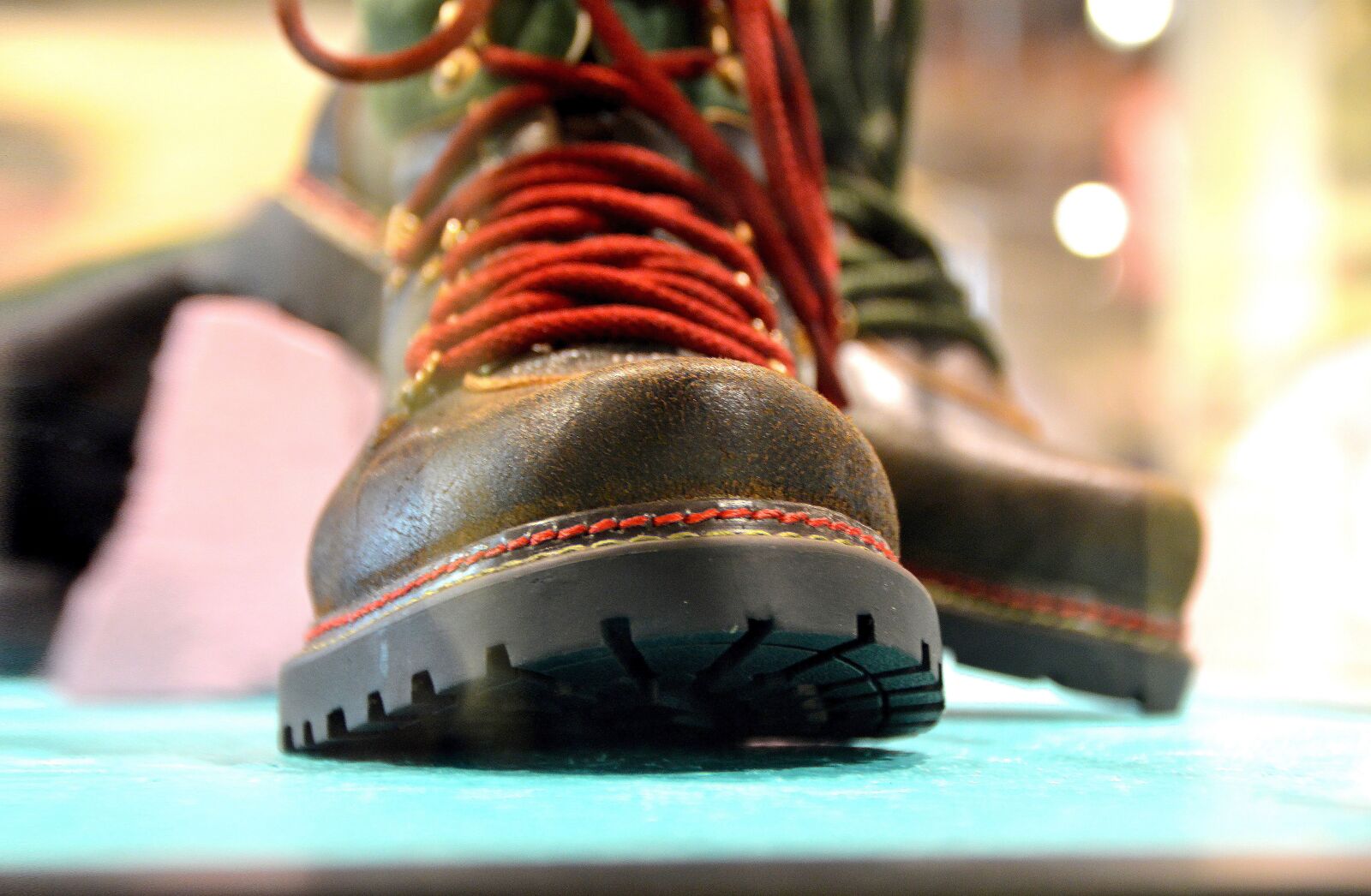 Nikon D3200 sample photo. Hiking shoes, fashion, stile photography