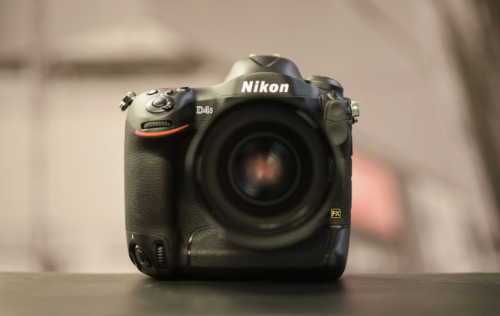 Nikon AF-S Nikkor 85mm F1.8G sample photo. Nikon d4s photography