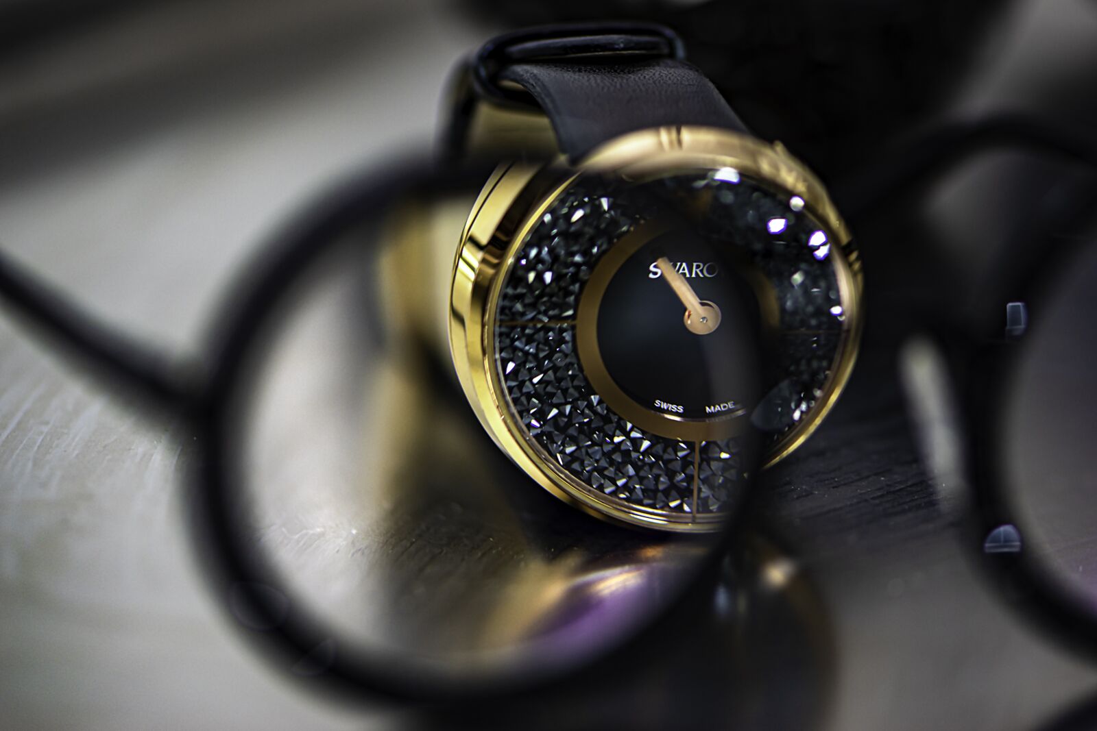 Nikon D5600 sample photo. Watch, eyeglasses, black photography