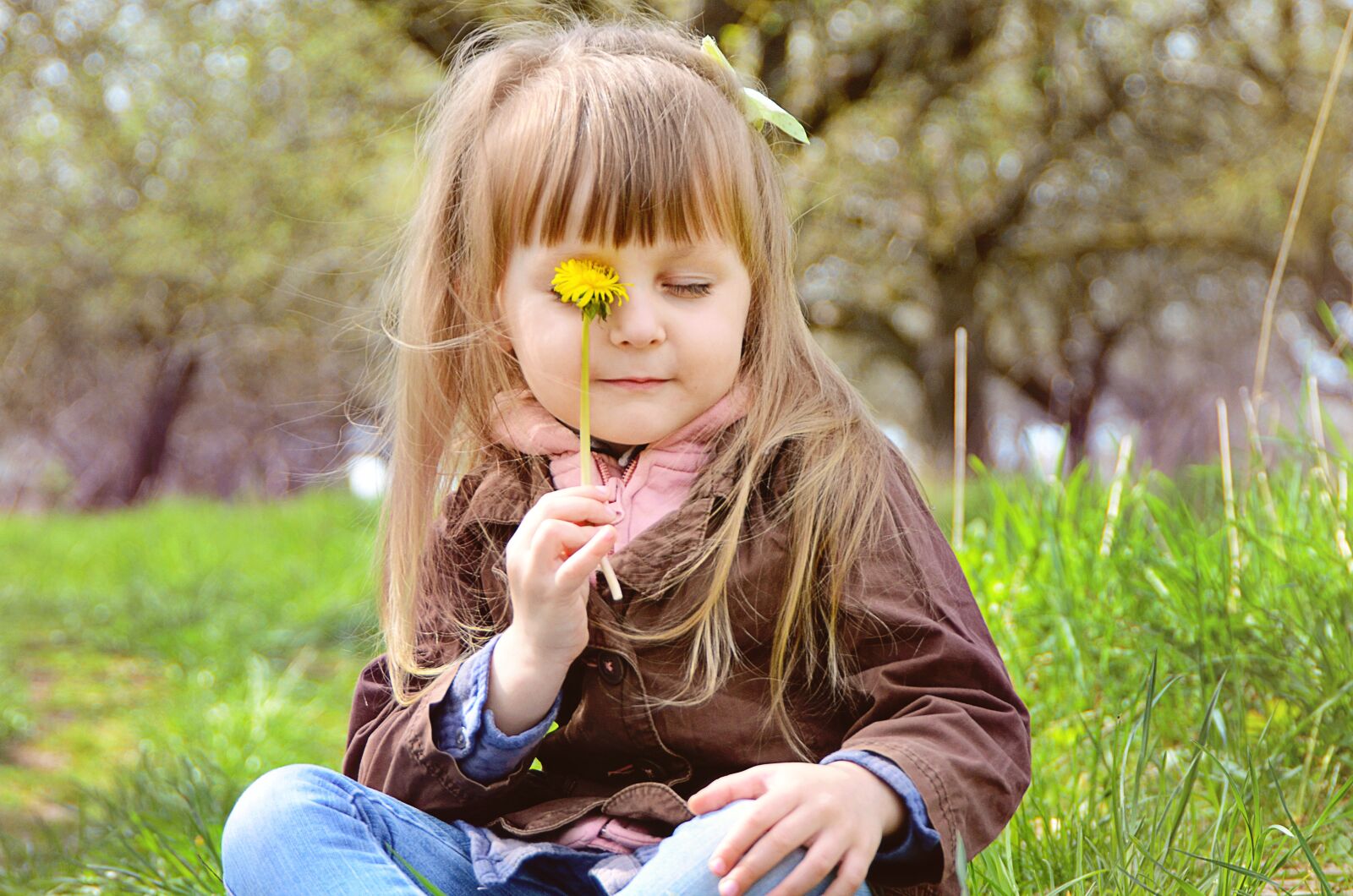 Nikon D7000 sample photo. Spring, girl, dandelion photography