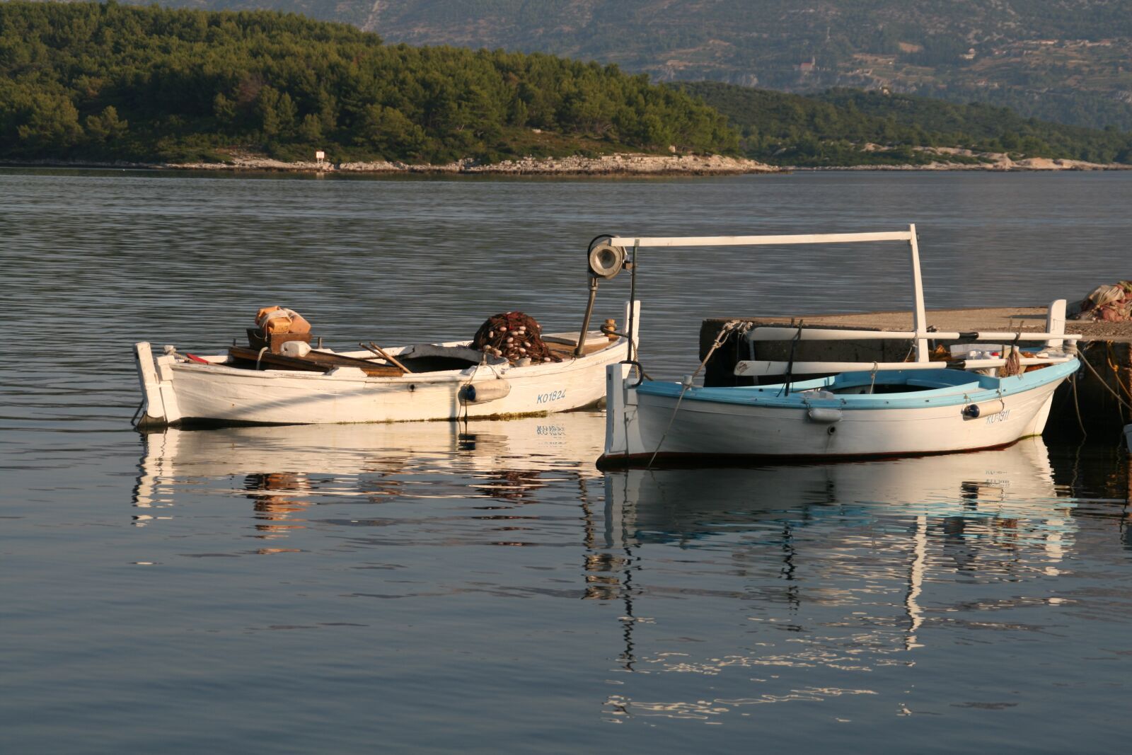 Canon EOS 400D (EOS Digital Rebel XTi / EOS Kiss Digital X) sample photo. Slack, boat, adriatic photography