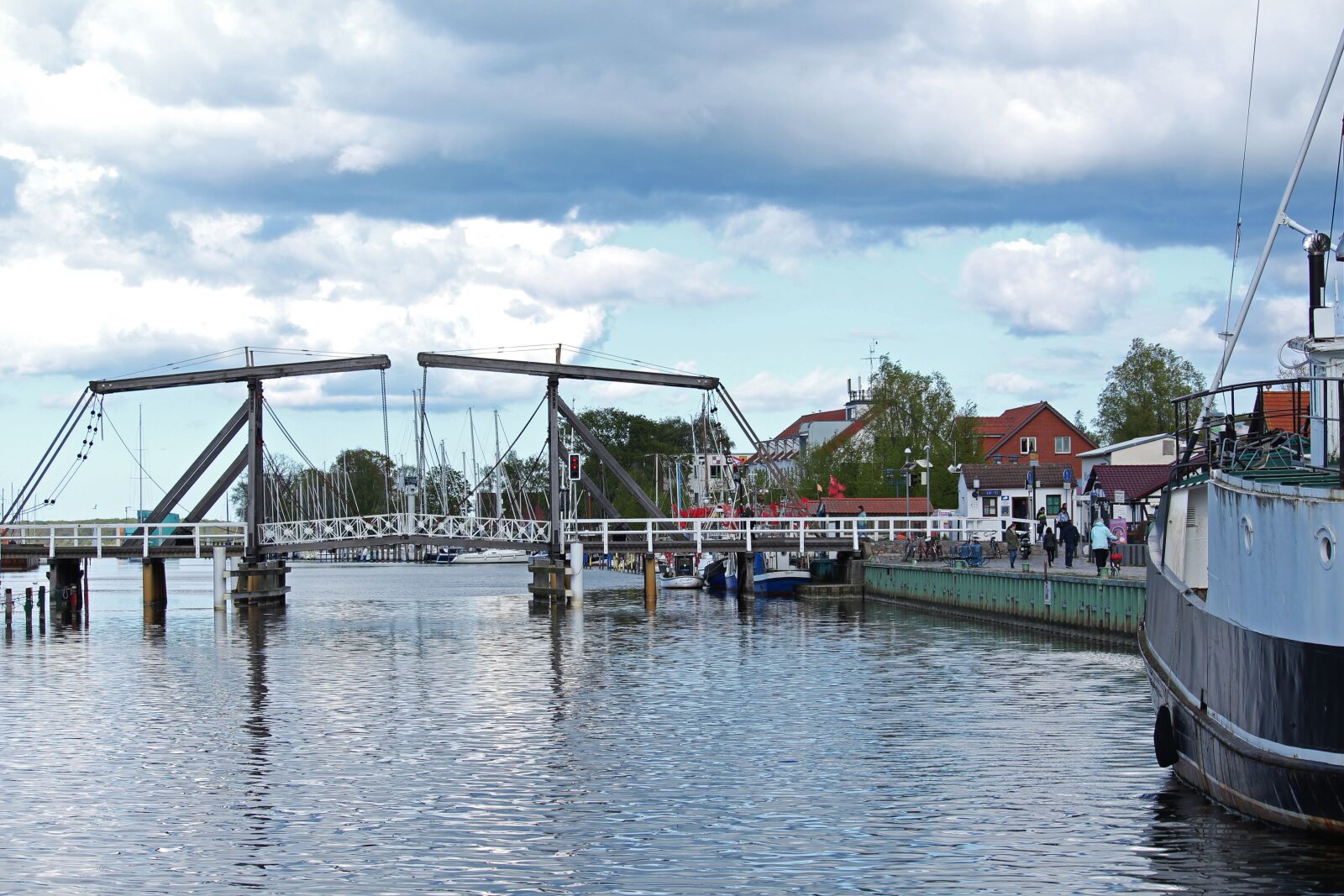 Canon EF-S 55-250mm F4-5.6 IS STM sample photo. Greifswald wieck, ryck, port photography