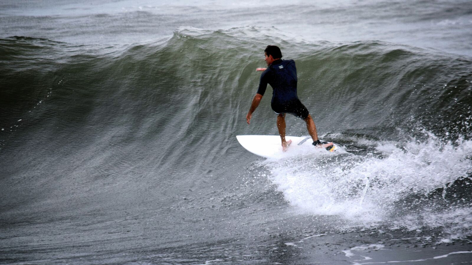 Nikon D3300 sample photo. Surfer, atlantic, swell photography