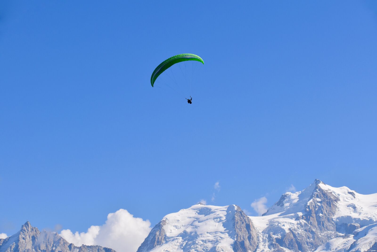 Nikon D5600 sample photo. Paragliding, paraglider, mountains photography