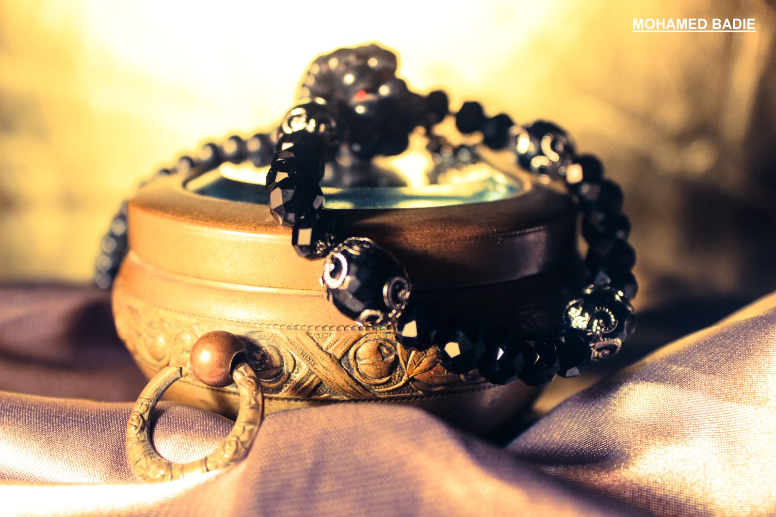 Canon EOS 600D (Rebel EOS T3i / EOS Kiss X5) sample photo. Details, jewellery photography