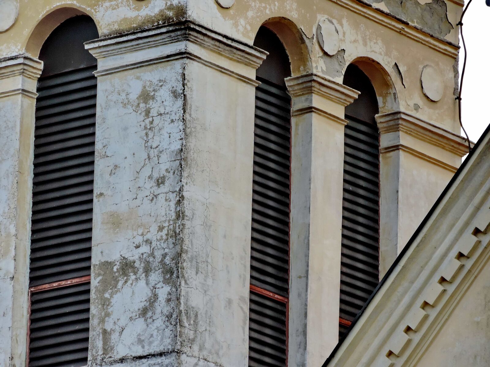 Nikon Coolpix P520 sample photo. Abandoned, church tower, culture photography
