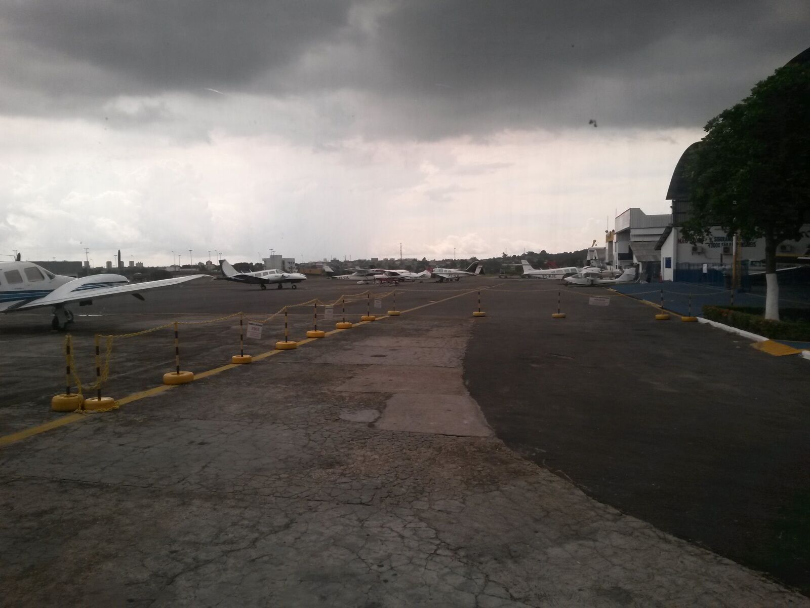 Samsung Galaxy S4 Mini sample photo. Storm, airport, amazon photography