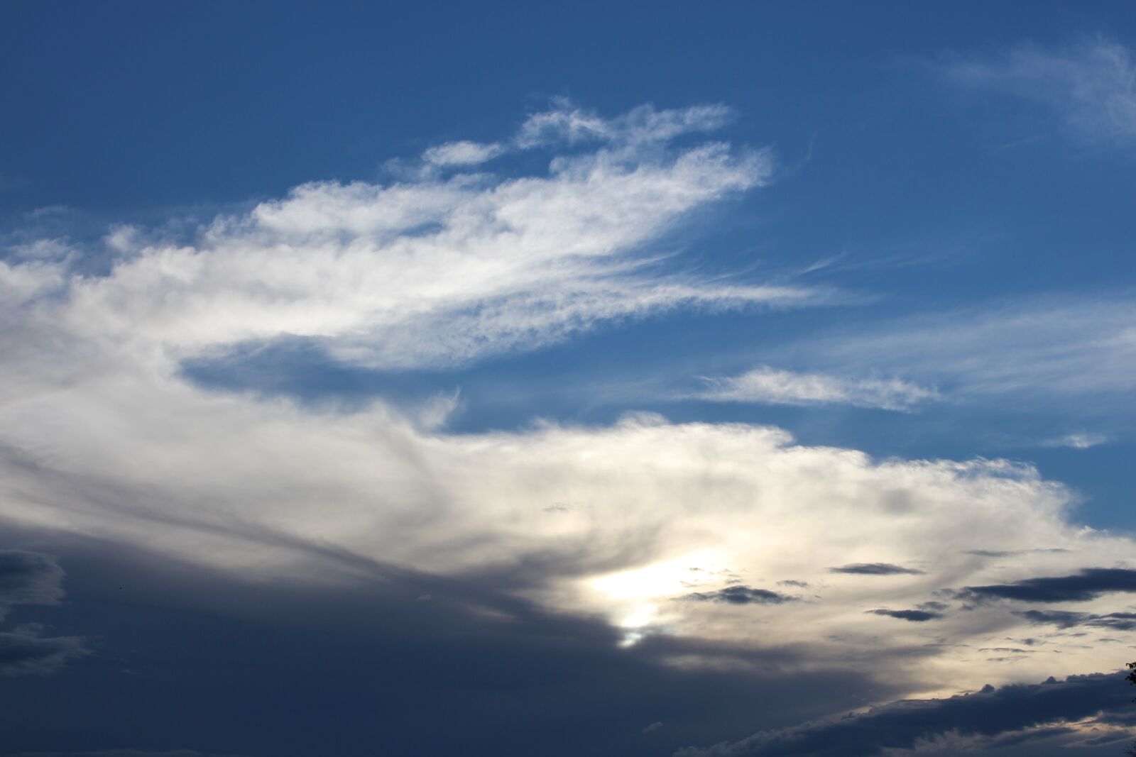 Canon EOS 650D (EOS Rebel T4i / EOS Kiss X6i) sample photo. Clouds, sky, sunset photography