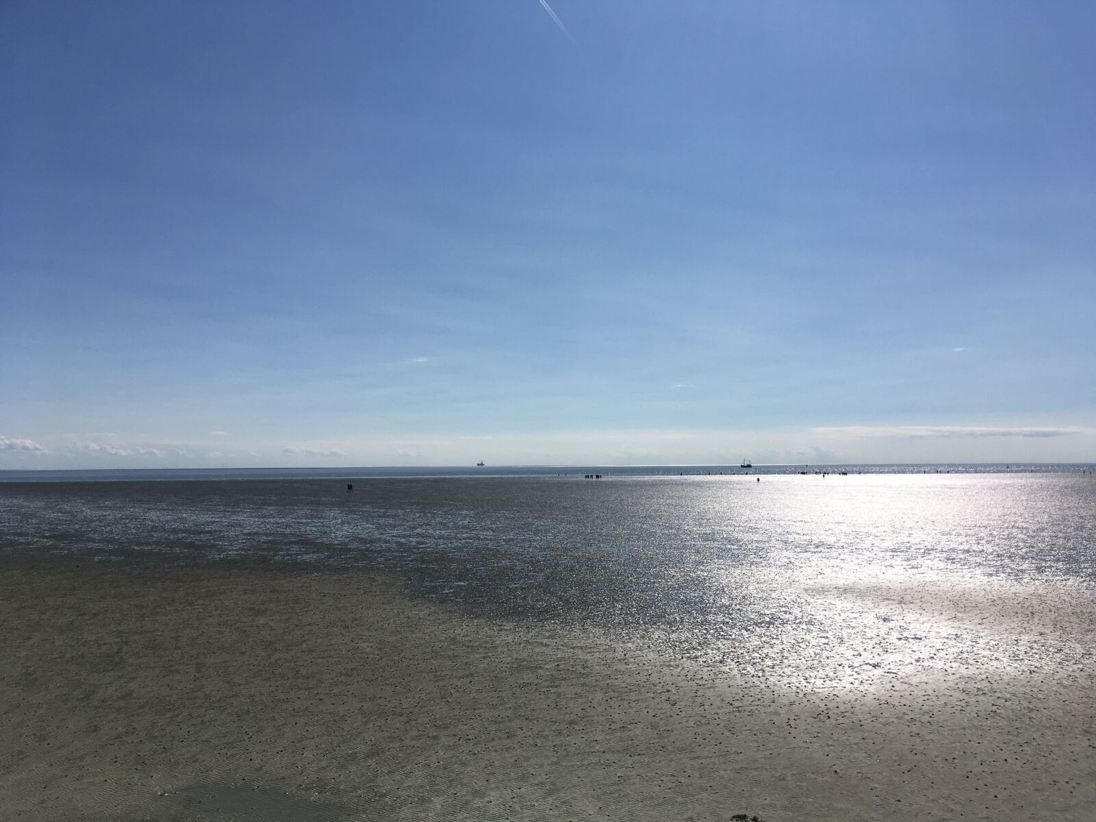 Apple iPhone SE sample photo. Sea, blue sky, wadden photography